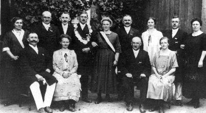 f1925.JPG (23473 bytes)