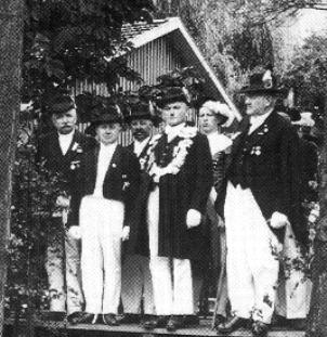 f1938.JPG (25830 bytes)
