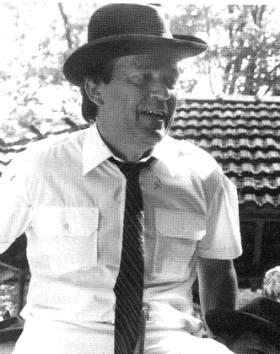 f1983.JPG (18392 bytes)